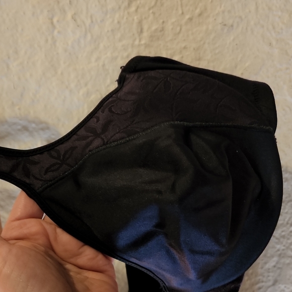 Vanity Fair Style 75020 Black Underwire Bra - Picture 3 of 8